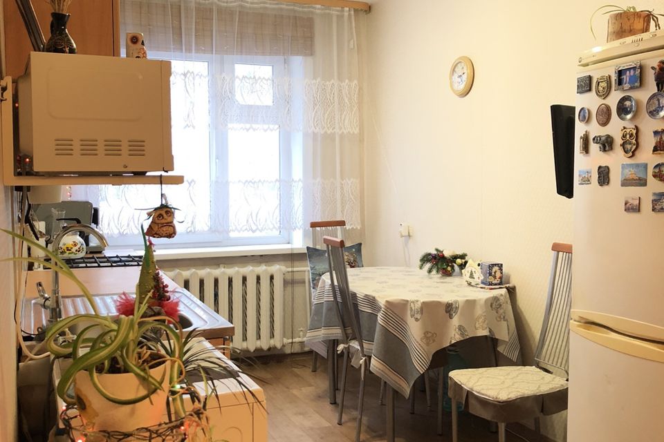 Продаётся 3-комнатная квартира, 61.5 м²