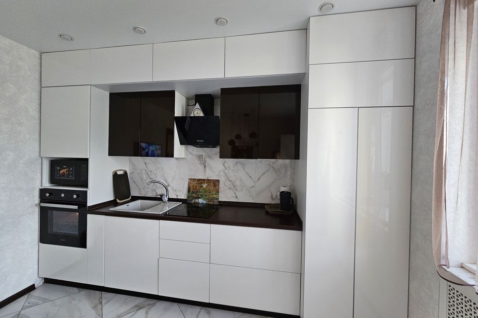 Продаётся 3-комнатная квартира, 92 м²