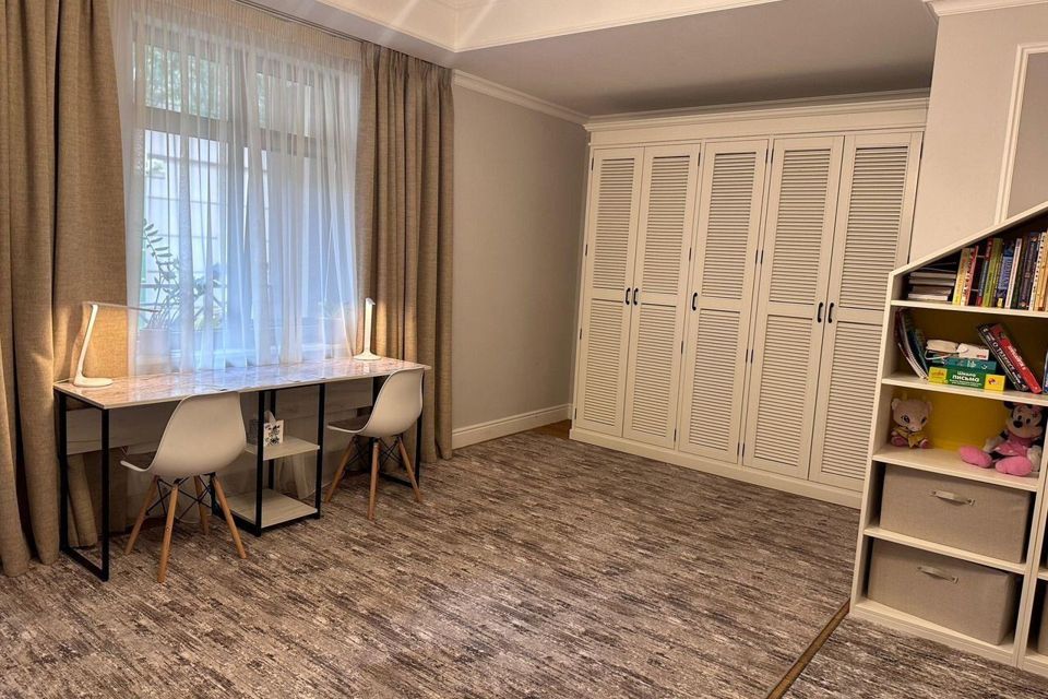 Продаётся 2-комнатная квартира, 61.3 м²