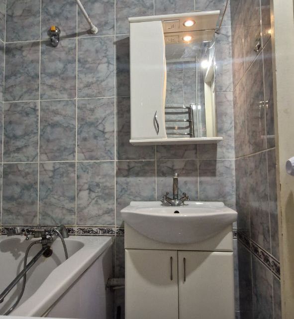 Продаётся 3-комнатная квартира, 73.9 м²