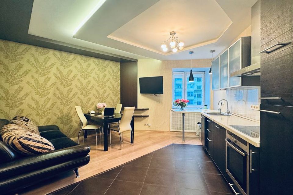 Продаётся 1-комнатная квартира, 52.7 м²