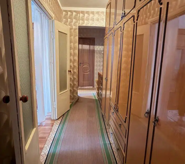 Продаётся 3-комнатная квартира, 70 м²