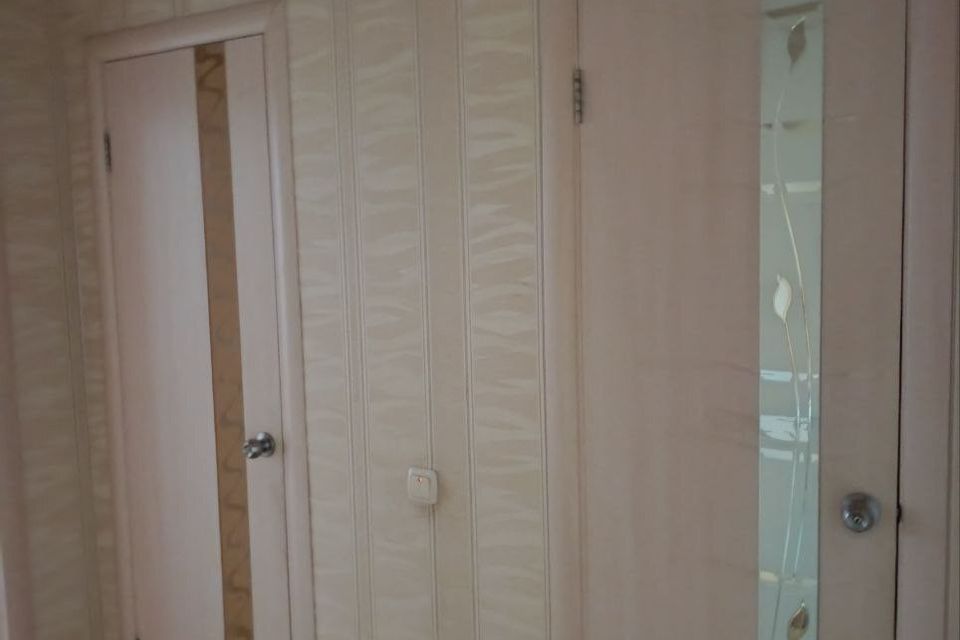 Продаётся 4-комнатная квартира, 81 м²
