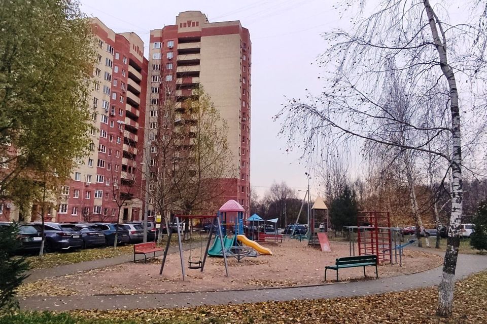 Продаётся 2-комнатная квартира, 77.8 м²
