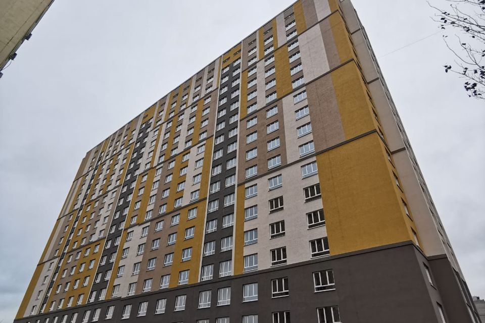 Продаётся 2-комнатная квартира, 71.6 м²