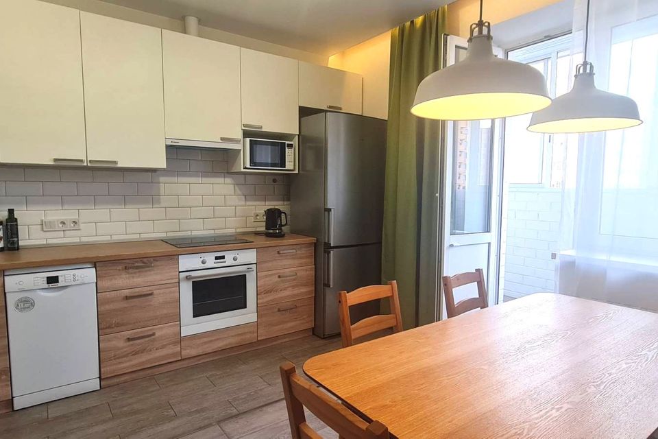 Продаётся 2-комнатная квартира, 64.1 м²
