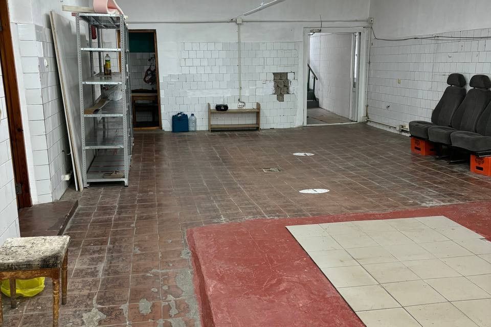 Сдаётся помещение своб. назначения, 160 м²