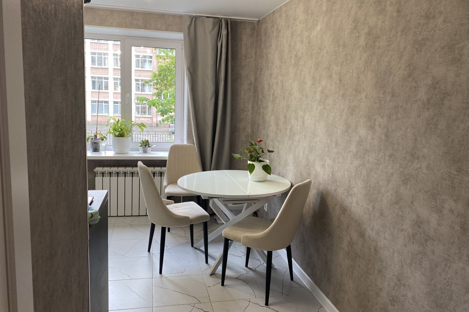 Продаётся 1-комнатная квартира, 44 м²
