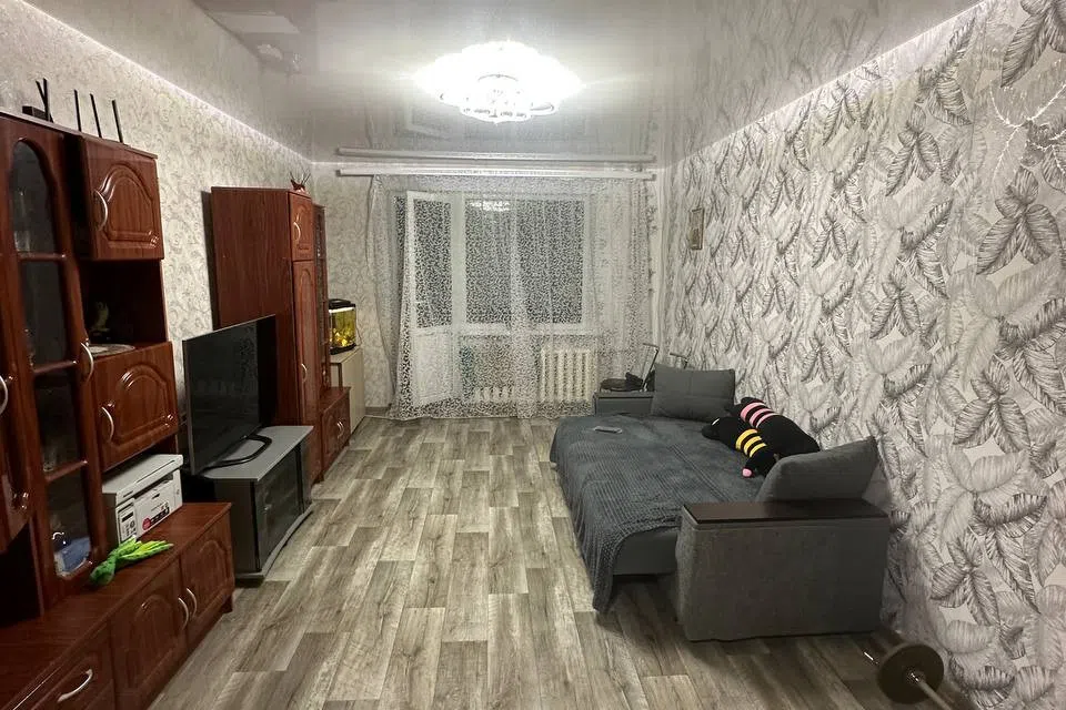 Продаётся 4-комнатная квартира, 85 м²