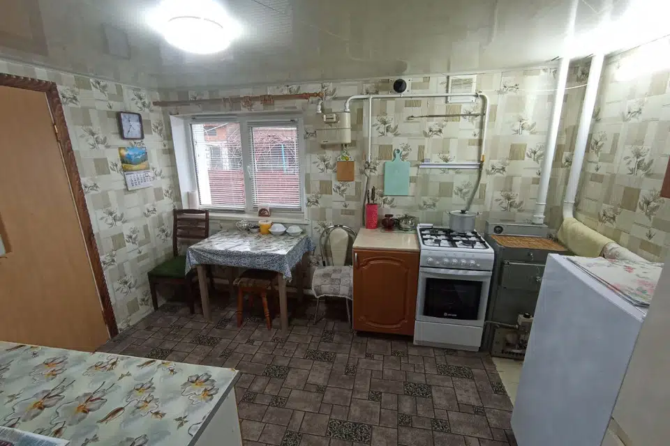 Продаётся 2-этажный дом, 65 м²