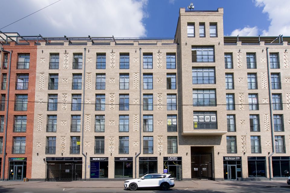 Продаётся 2-комнатная квартира, 112 м²
