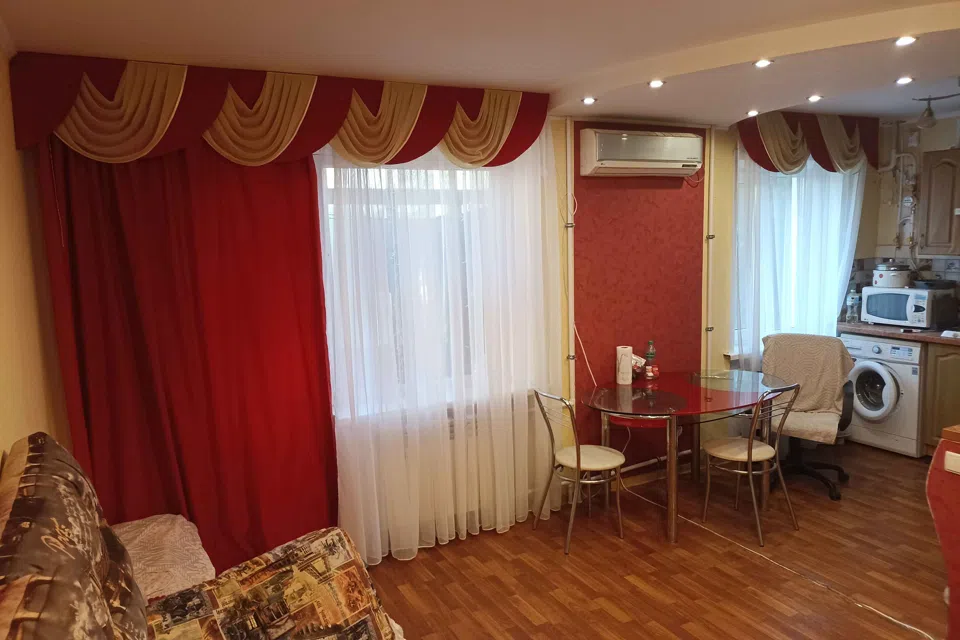 Продаётся 2-комнатная квартира, 45.8 м²