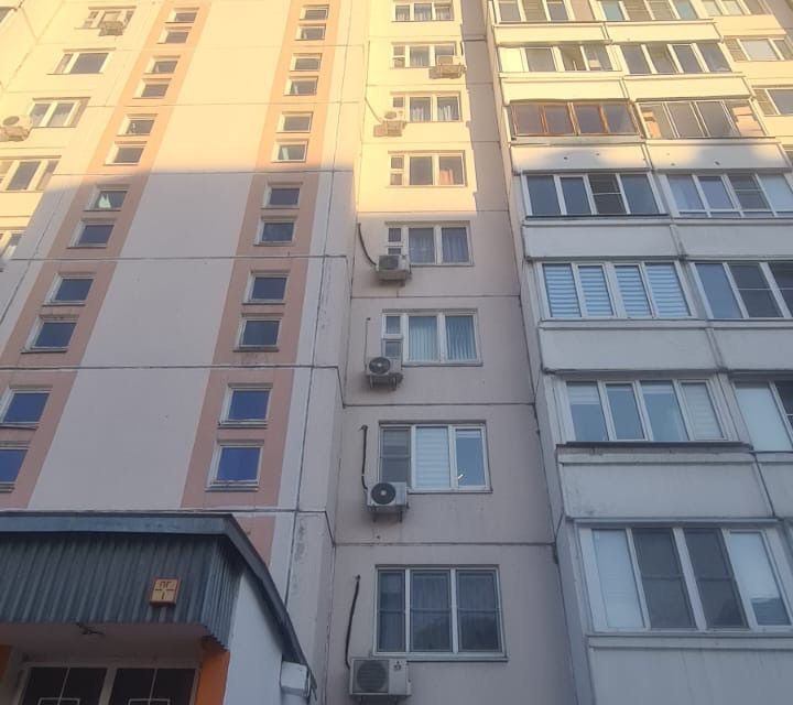 Продаётся 2-комнатная квартира, 55.2 м²