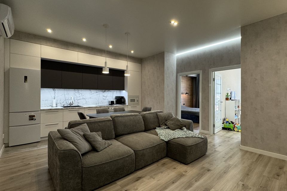 Продаётся 3-комнатная квартира, 70.3 м²