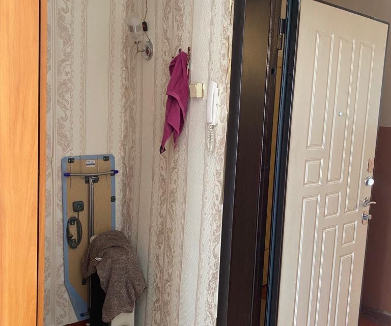 Продаётся комната в 1-комн. квартире, 13 м²