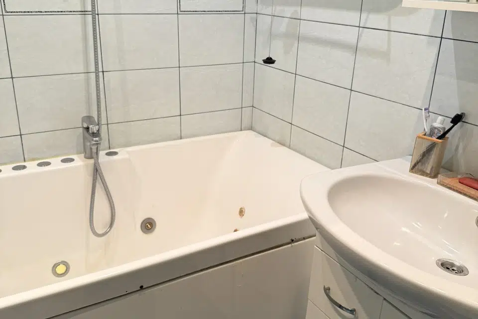 Продаётся 3-комнатная квартира, 64.8 м²
