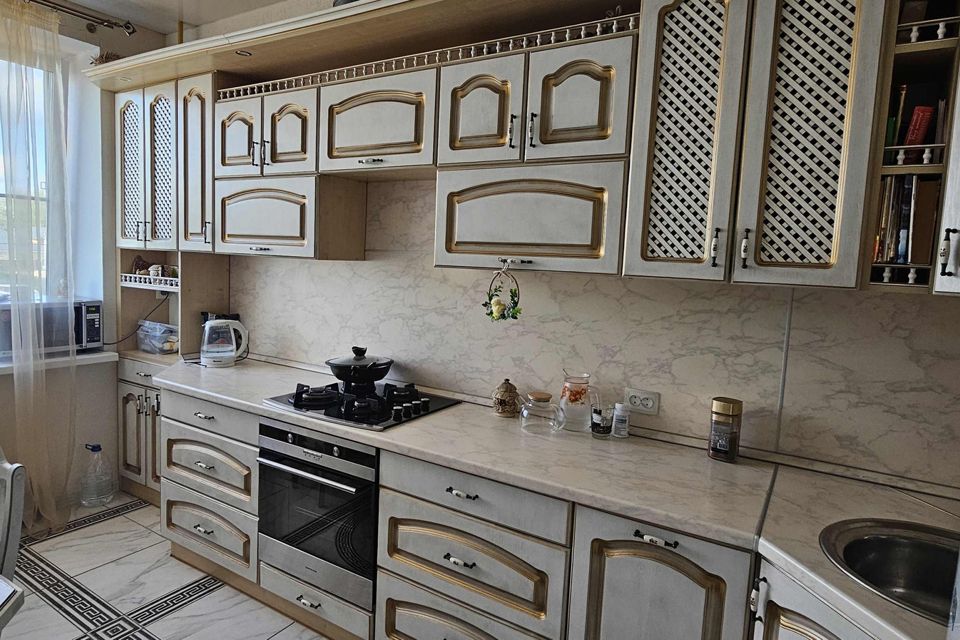 Продаётся 2-комнатная квартира, 65 м²