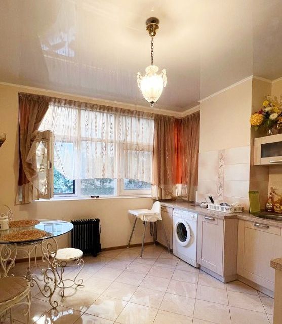 Продаётся 1-комнатная квартира, 43 м²