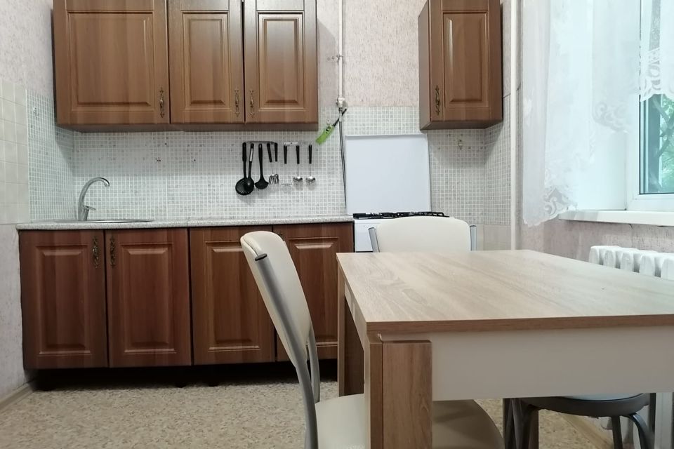 Сдаётся 1-комнатная квартира, 38 м²