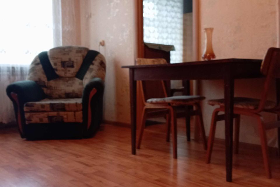 Продаётся 4-комнатная квартира, 62 м²