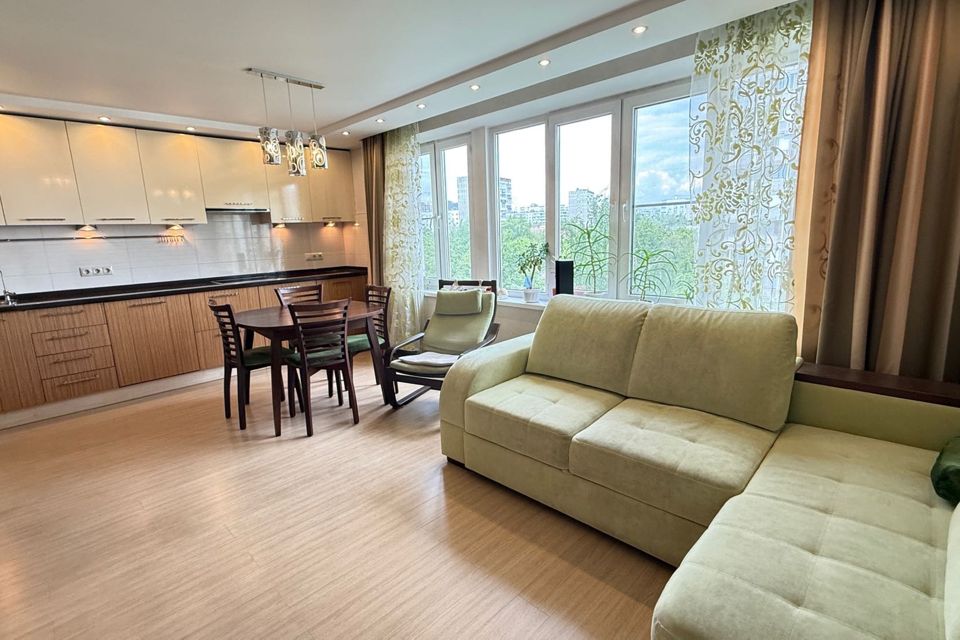 Продаётся 3-комнатная квартира, 65.7 м²