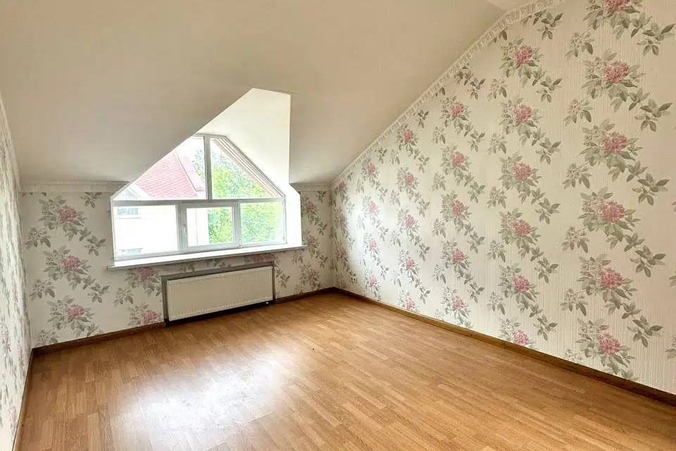 Продаётся таунхаус, 3-эт., 335 м²