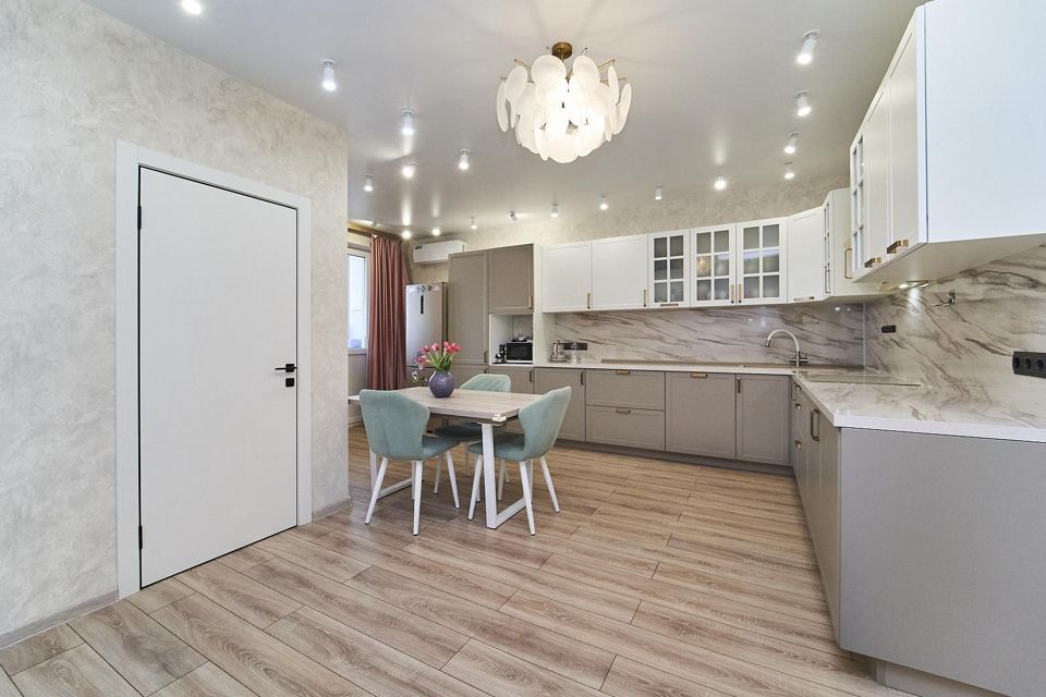 Продаётся 3-комнатная квартира, 77.7 м²
