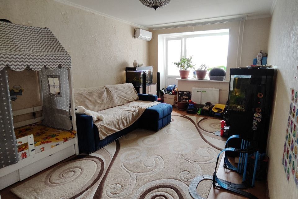 Продаётся 2-комнатная квартира, 60.7 м²
