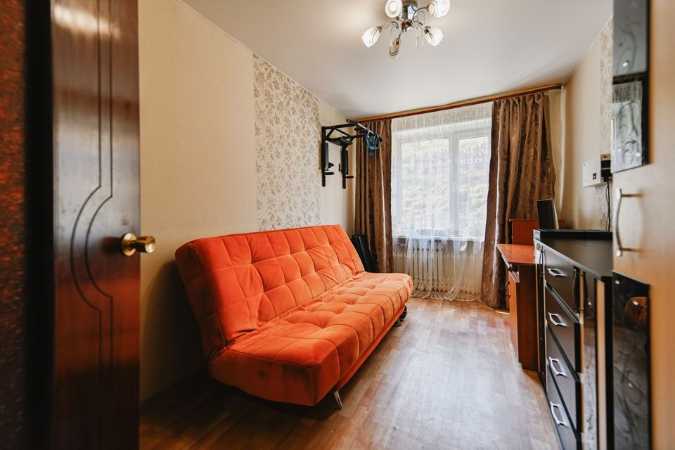 Продаётся 3-комнатная квартира, 60.5 м²