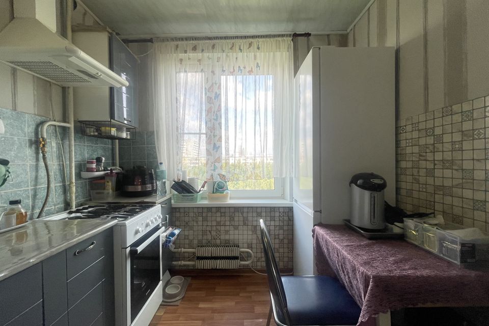 Продаётся 4-комнатная квартира, 63 м²