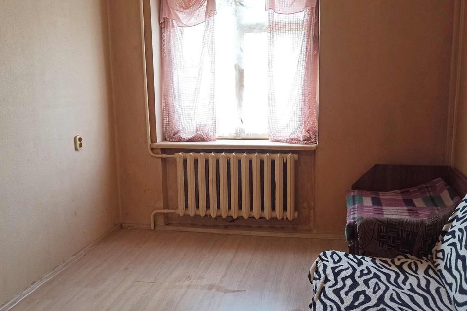 Продаётся комната в 4-комн. квартире, 12.6 м²