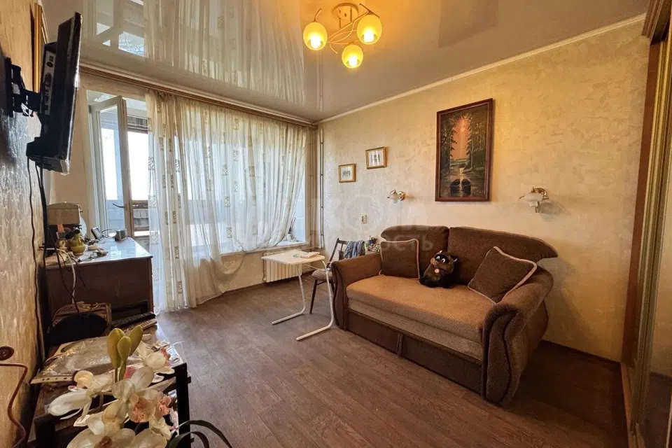Продаётся 4-комнатная квартира, 90 м²