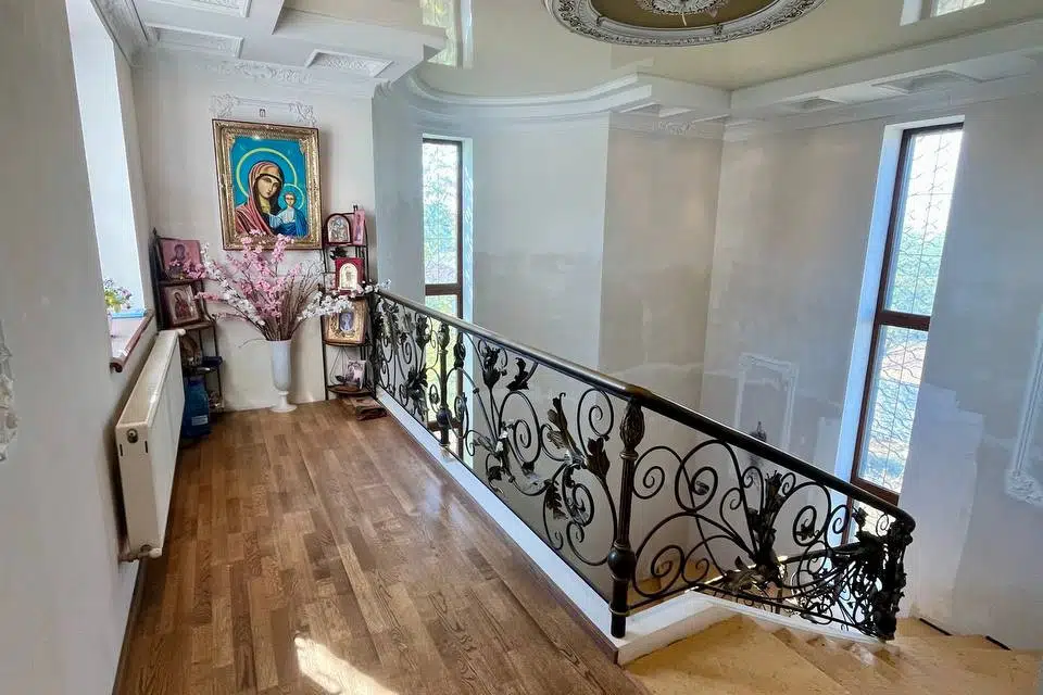 Продаётся 3-этажный дом, 360 м²