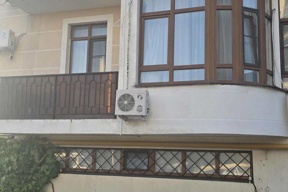 Продаётся 2-комнатная квартира, 77 м²