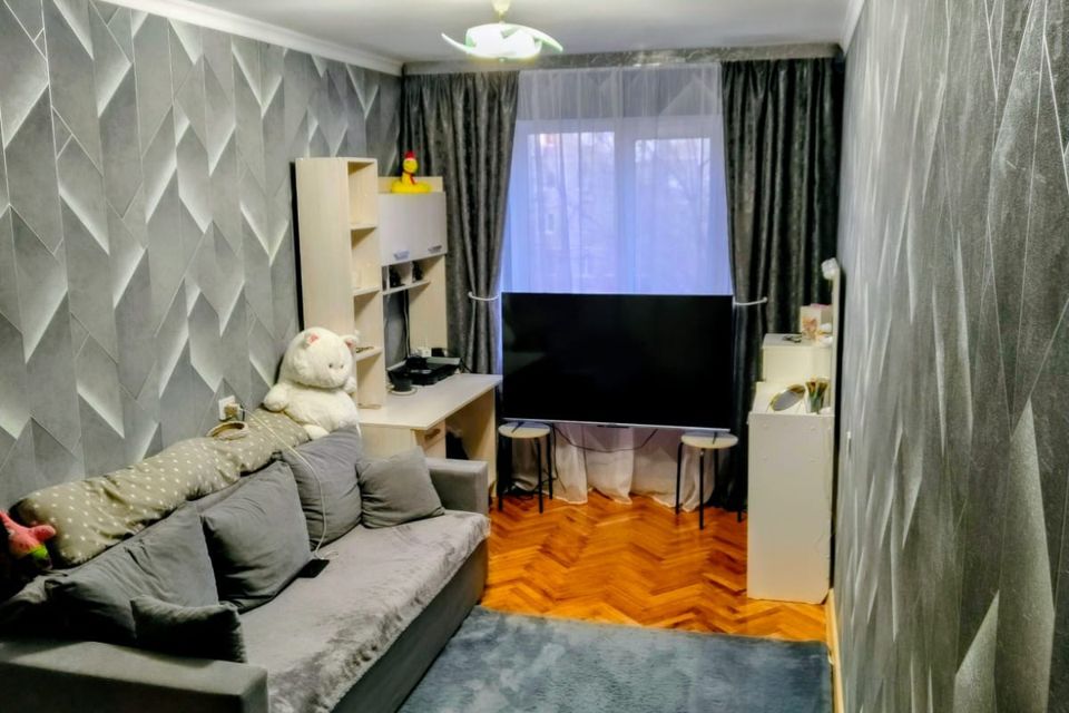 Продаётся 3-комнатная квартира, 58 м²