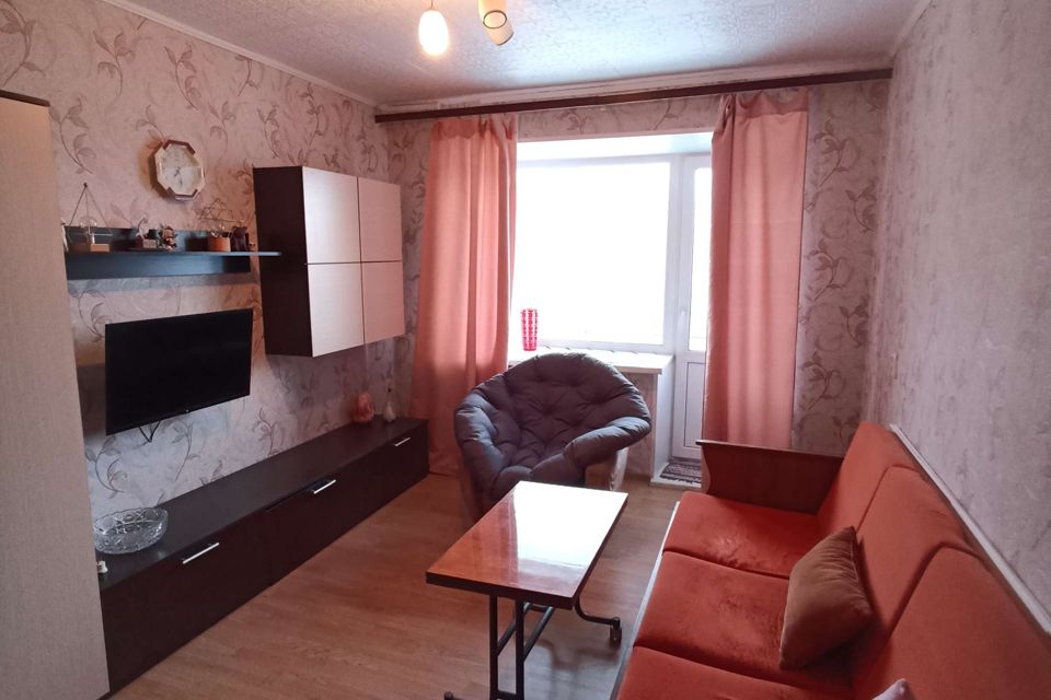 Продаётся 3-комнатная квартира, 51.7 м²