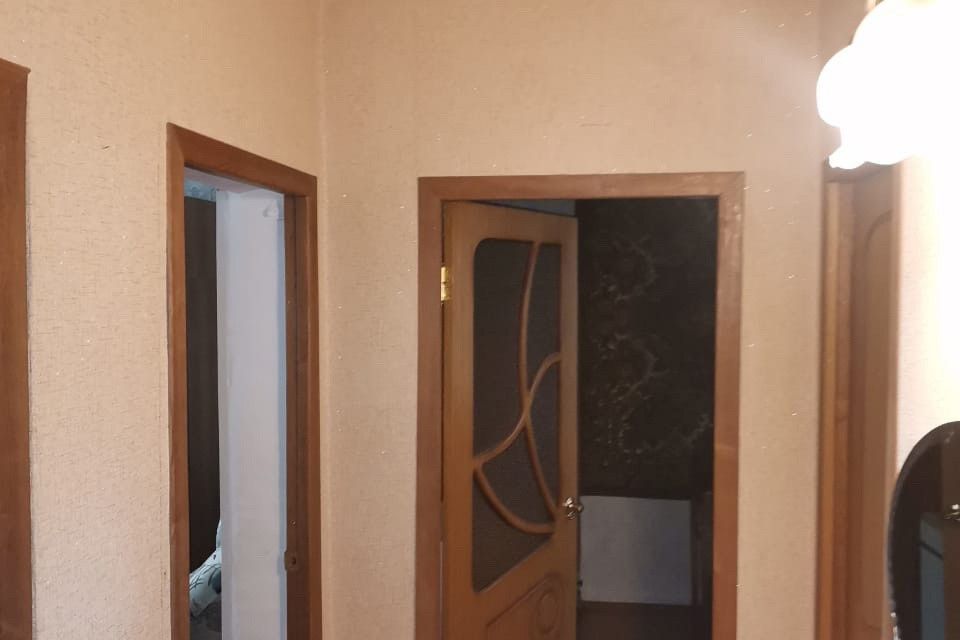 Продаётся 3-комнатная квартира, 55.7 м²