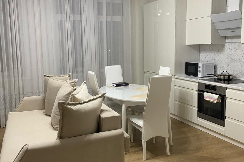 Продаётся 1-комнатная квартира, 52 м²