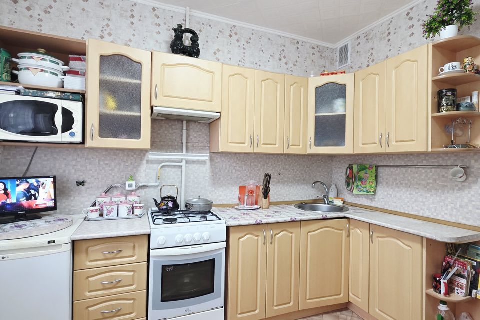 Продаётся 3-комнатная квартира, 64.9 м²