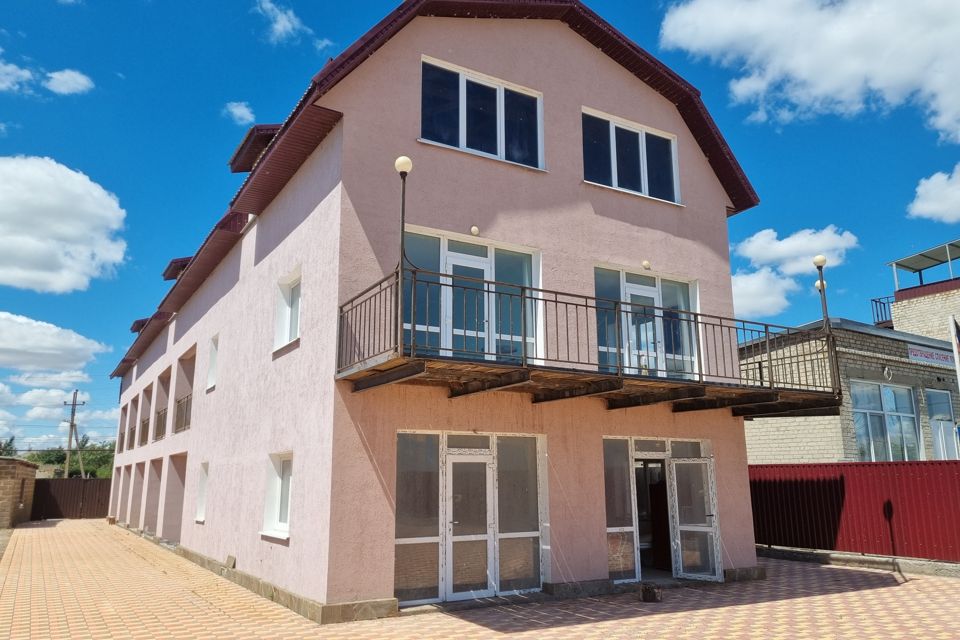 Продаётся таунхаус, 2-эт., 600 м²