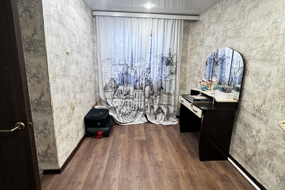Продаётся 3-комнатная квартира, 57.8 м²