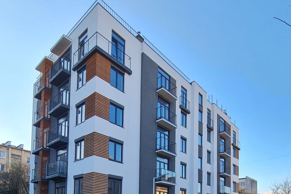 Продаётся 2-комнатная квартира, 76.4 м²