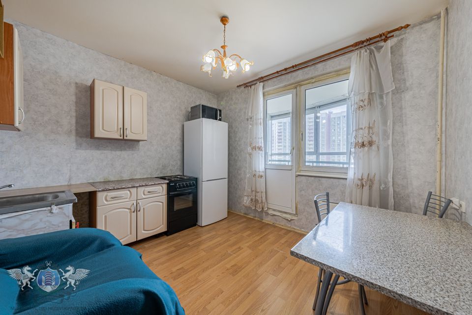 Продаётся 1-комнатная квартира, 41.8 м²