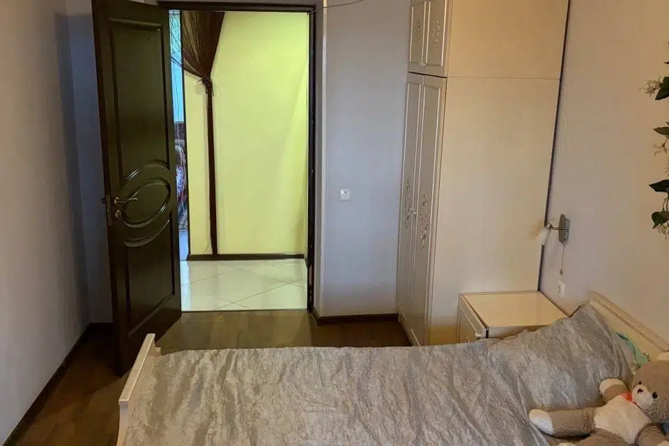 Продаётся 3-комнатная квартира, 61.6 м²