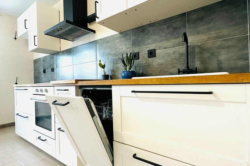 Продаётся 3-комнатная квартира, 74 м²
