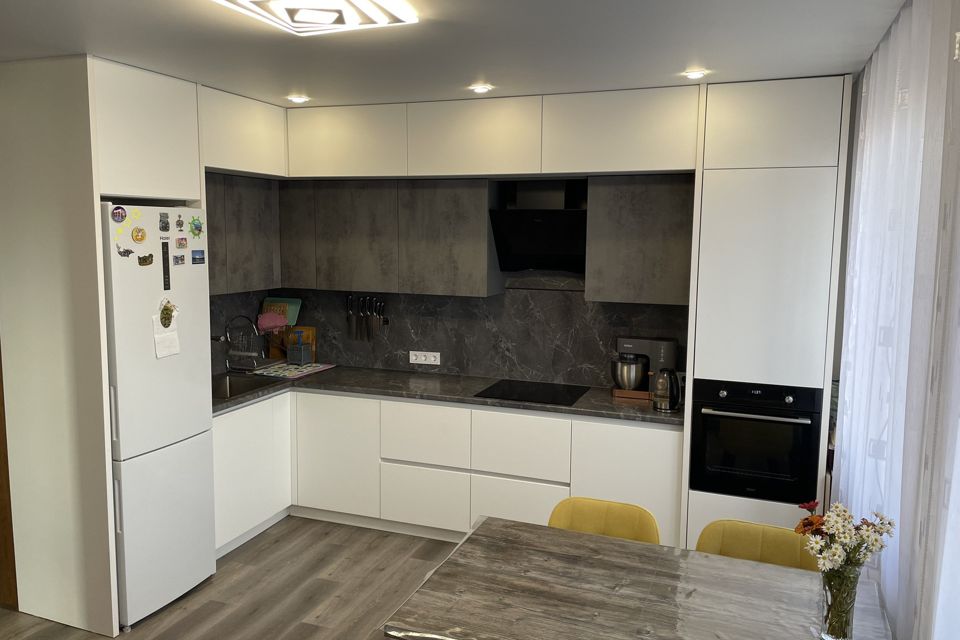 Продаётся 3-комнатная квартира, 60.4 м²