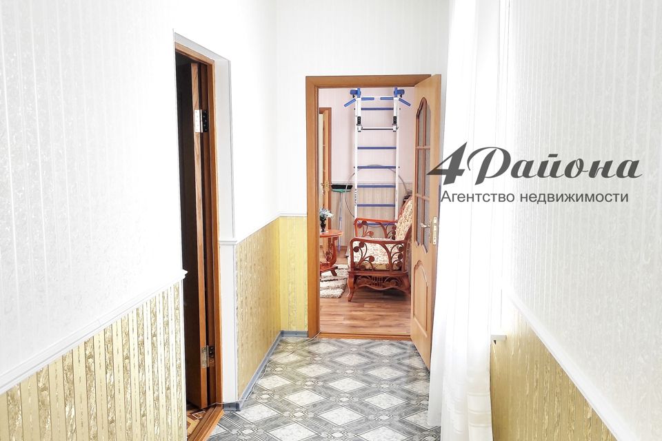 Продаётся 3-этажный дом, 400 м²