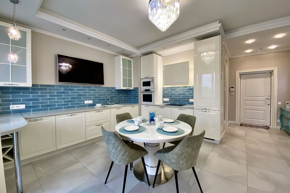 Продаётся 3-комнатная квартира, 81.3 м²
