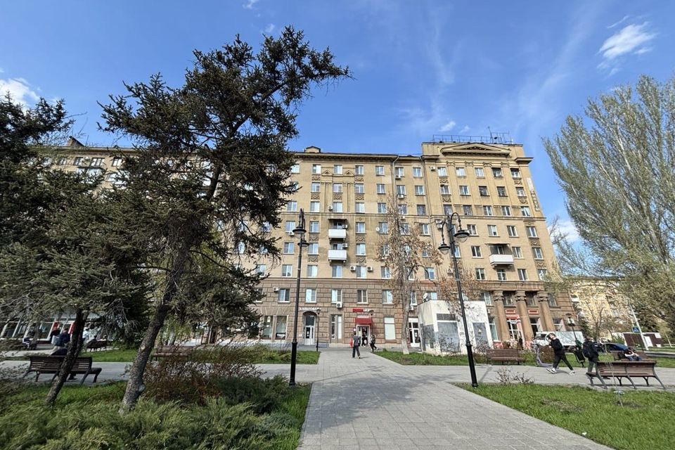 Продаётся 2-комнатная квартира, 57 м²