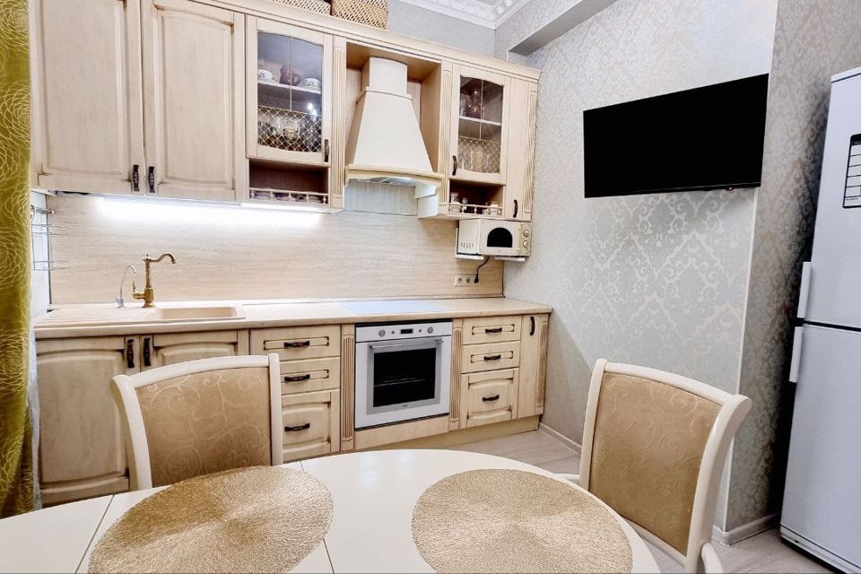 Продаётся 2-комнатная квартира, 84 м²